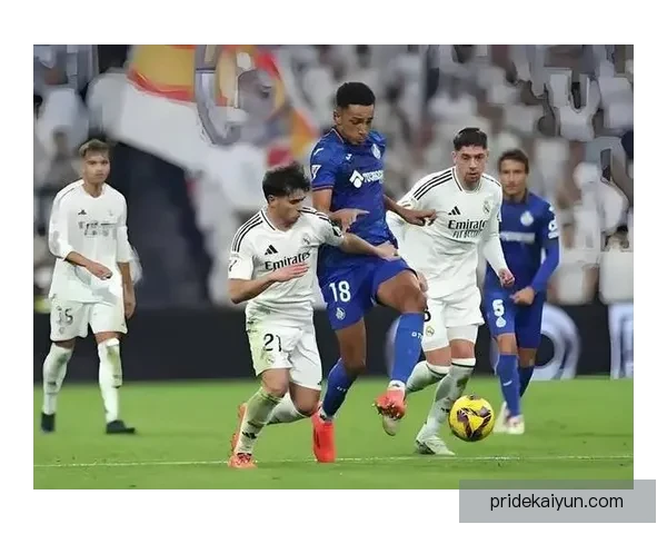 皇马控场实力再现，稳步提升赛场节奏表现